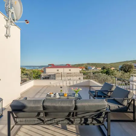 Awesome In With House Sea View Prázdninový dům Plano